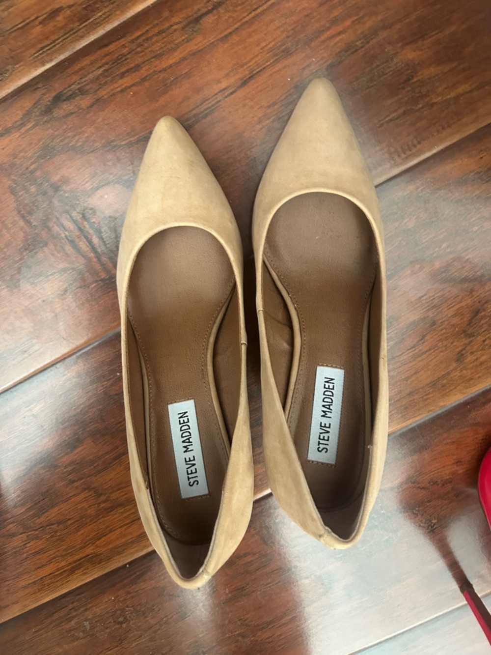 Steve Madden Beige/Tan Suede Pointed-Toe Block Heel